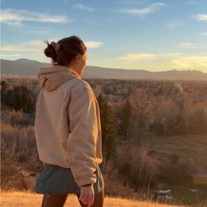 Meet your Posher, Isabella